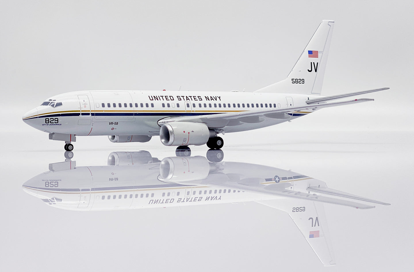 JC WINGS C-40A CLIPPER US NAVY REG: 165829