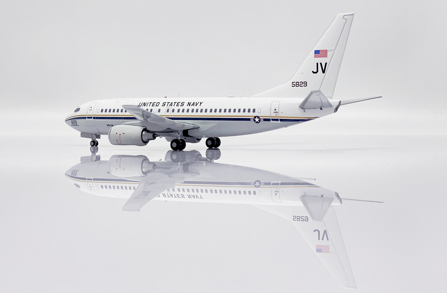 JC WINGS C-40A CLIPPER US NAVY REG: 165829