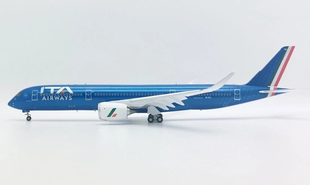 JCWINGS  A350-900XWB ITA AIRWAYS (FLAPS DOWN) REG: EI-IFA