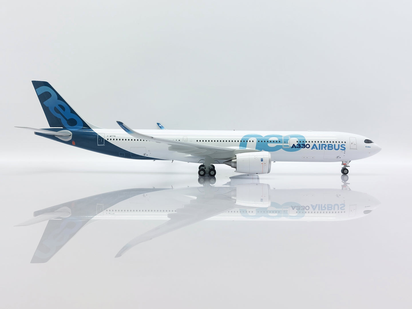 JC WINGS A330-900NEO HOUSE COLOURS REG: F-WTTN