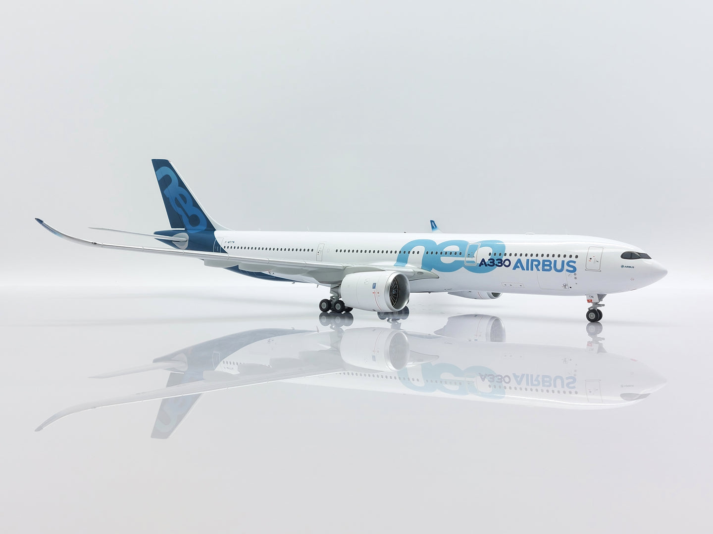 JC WINGS A330-900NEO HOUSE COLOURS REG: F-WTTN