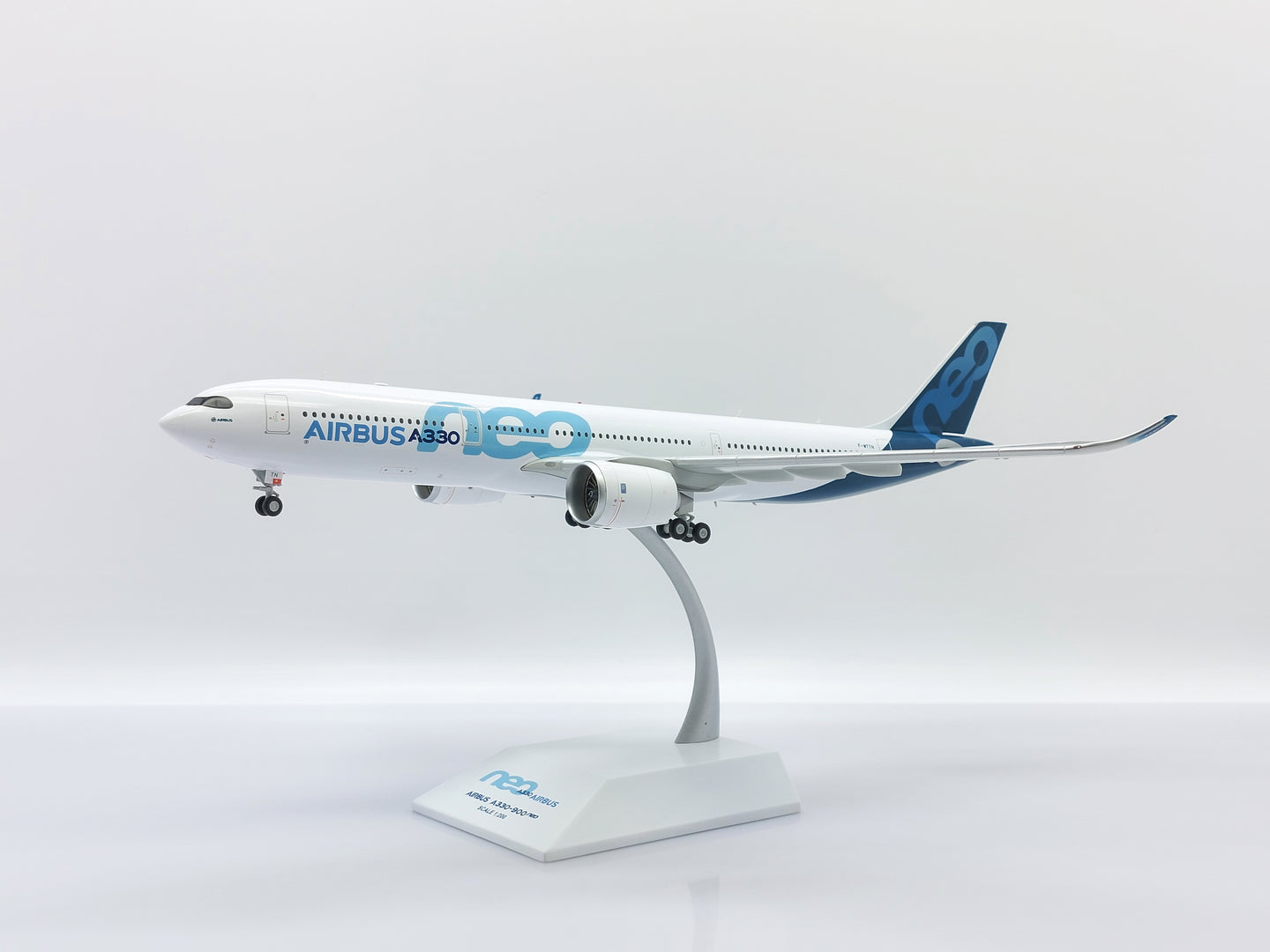 JC WINGS A330-900NEO HOUSE COLOURS REG: F-WTTN