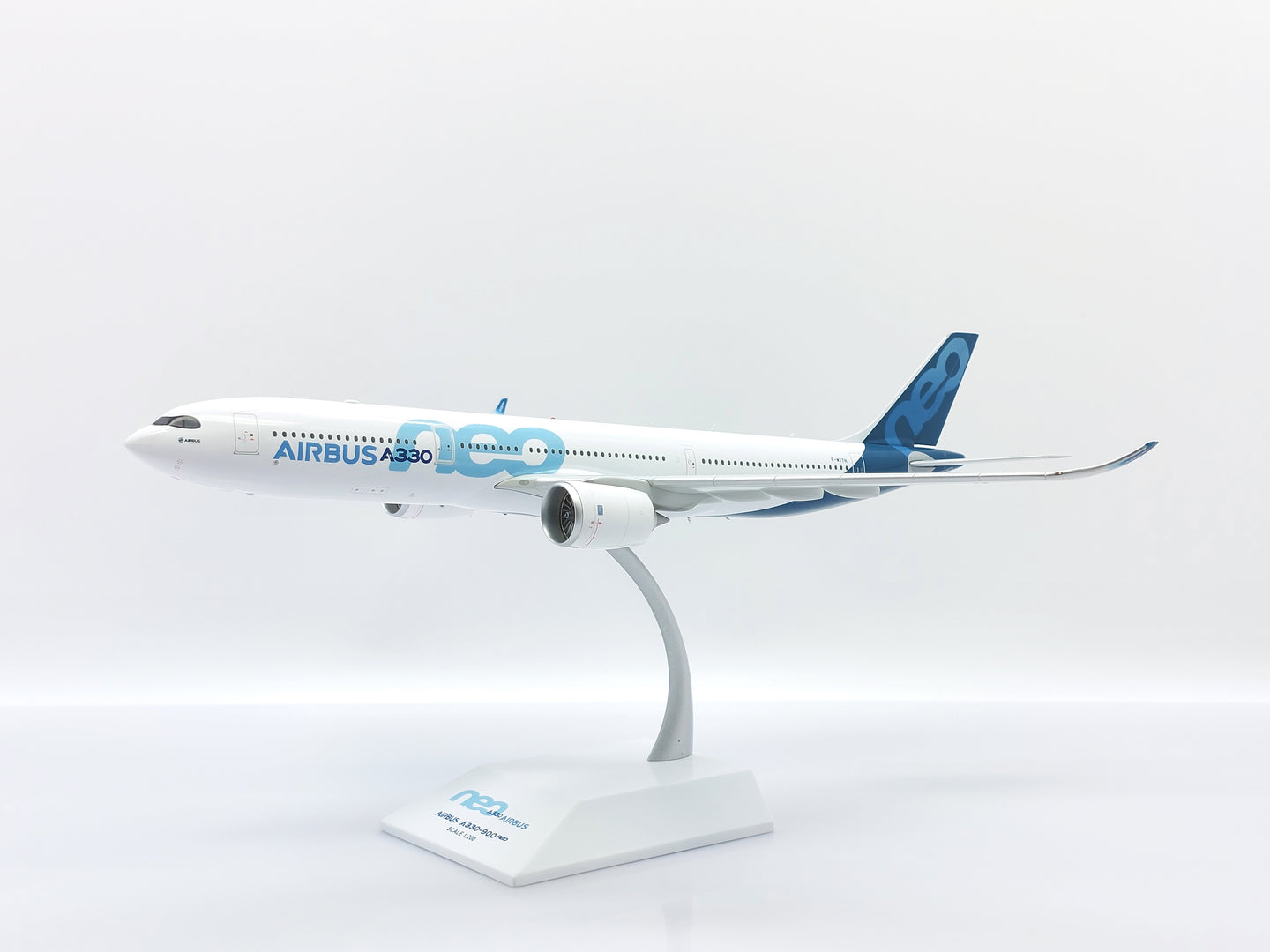 JC WINGS A330-900NEO HOUSE COLOURS REG: F-WTTN