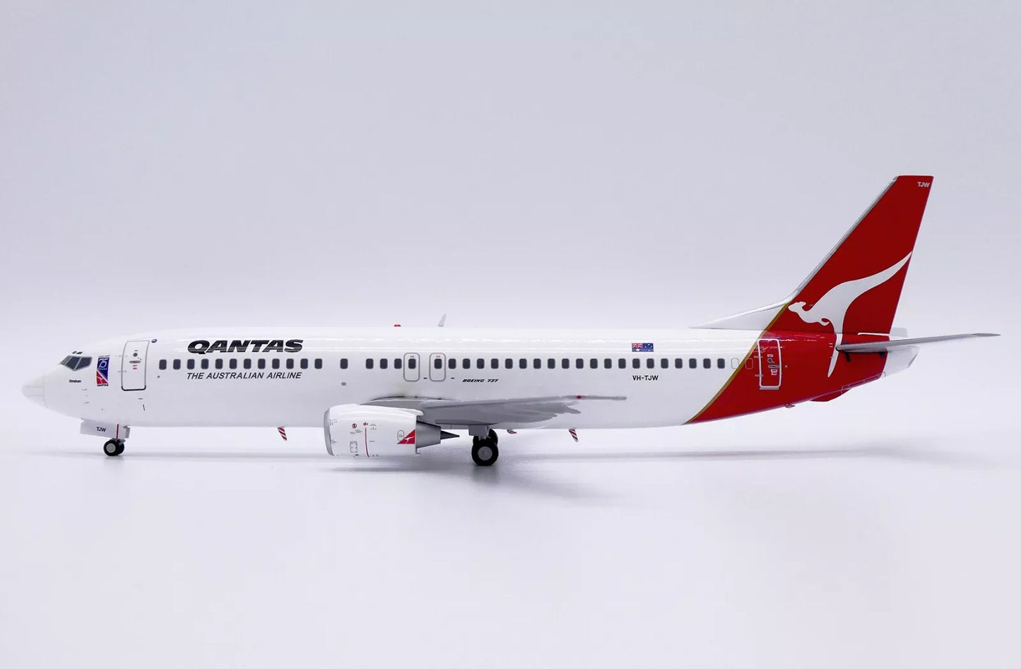 JCWINGS B737-400 QANTAS "75 YEARS" REG: VH-TJW