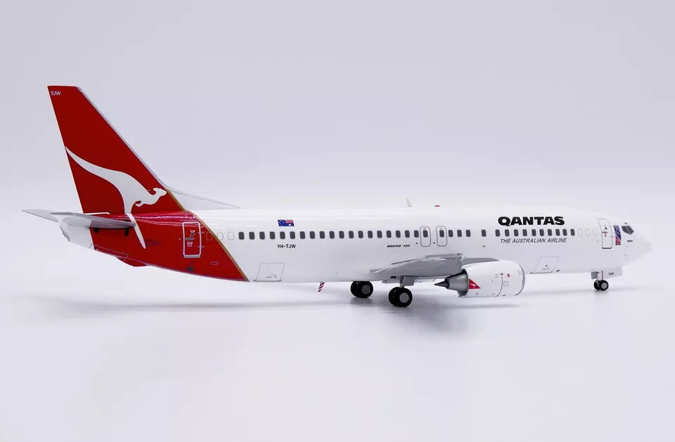JCWINGS B737-400 QANTAS "75 YEARS" REG: VH-TJW