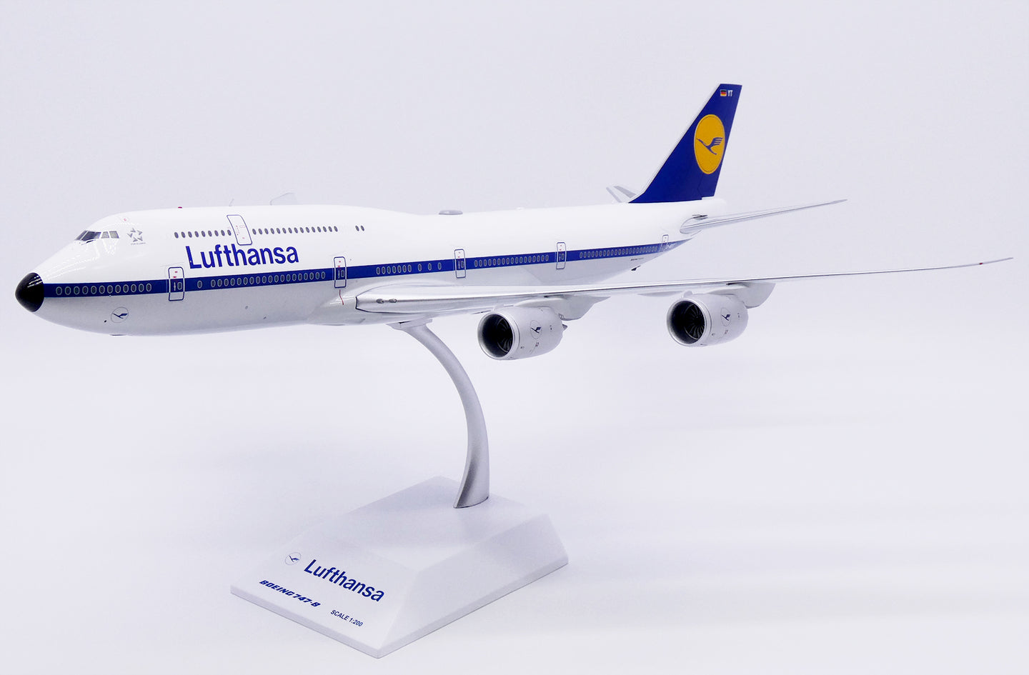 JC WINGS B747-8 LUFTHANSA "RETRO" REG: D-ABYT
