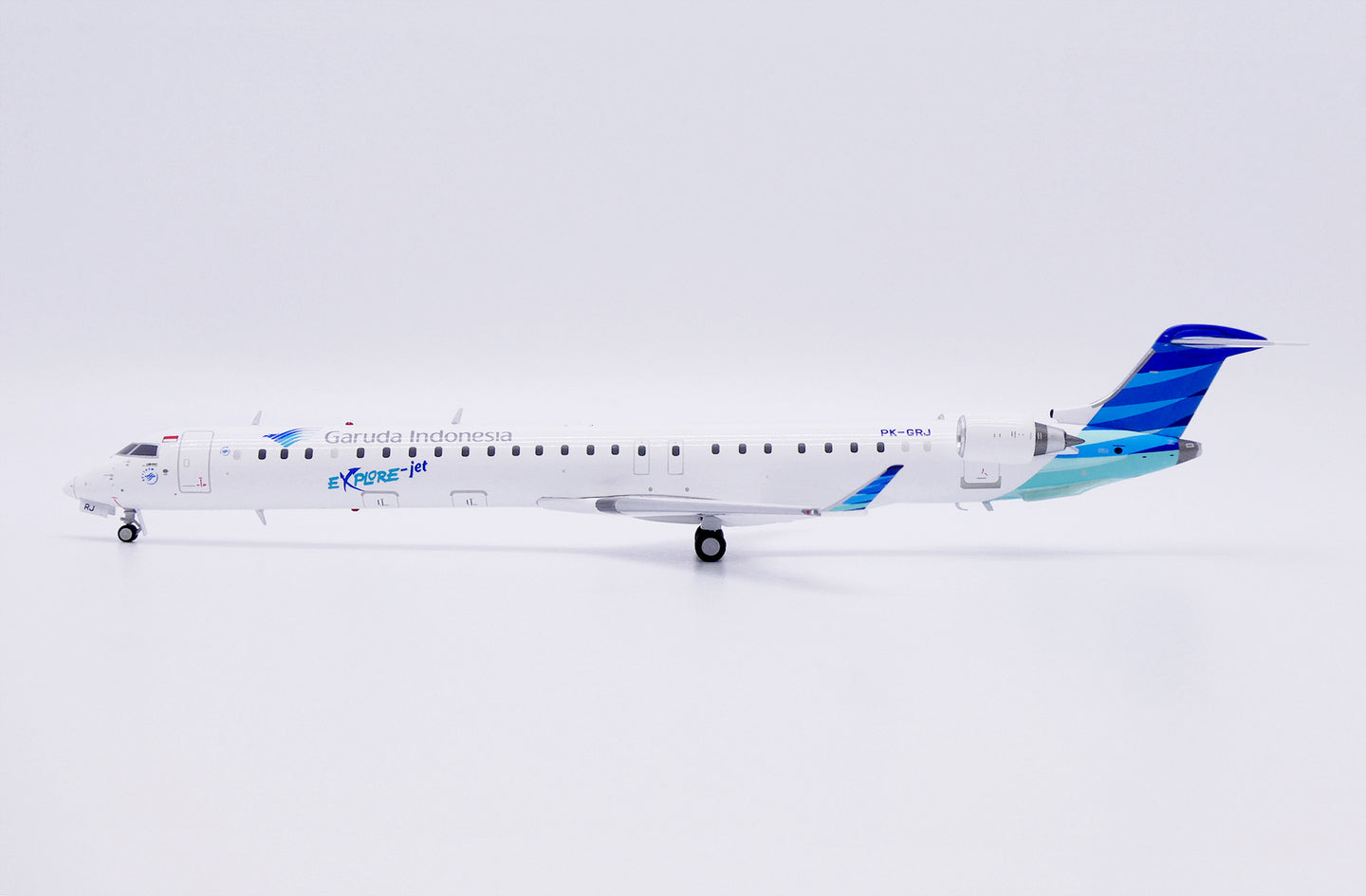 JC WINGS CRJ-1000ER GARUDA INDONESIA "EXPLORE-JET" REG: PK-GRJ