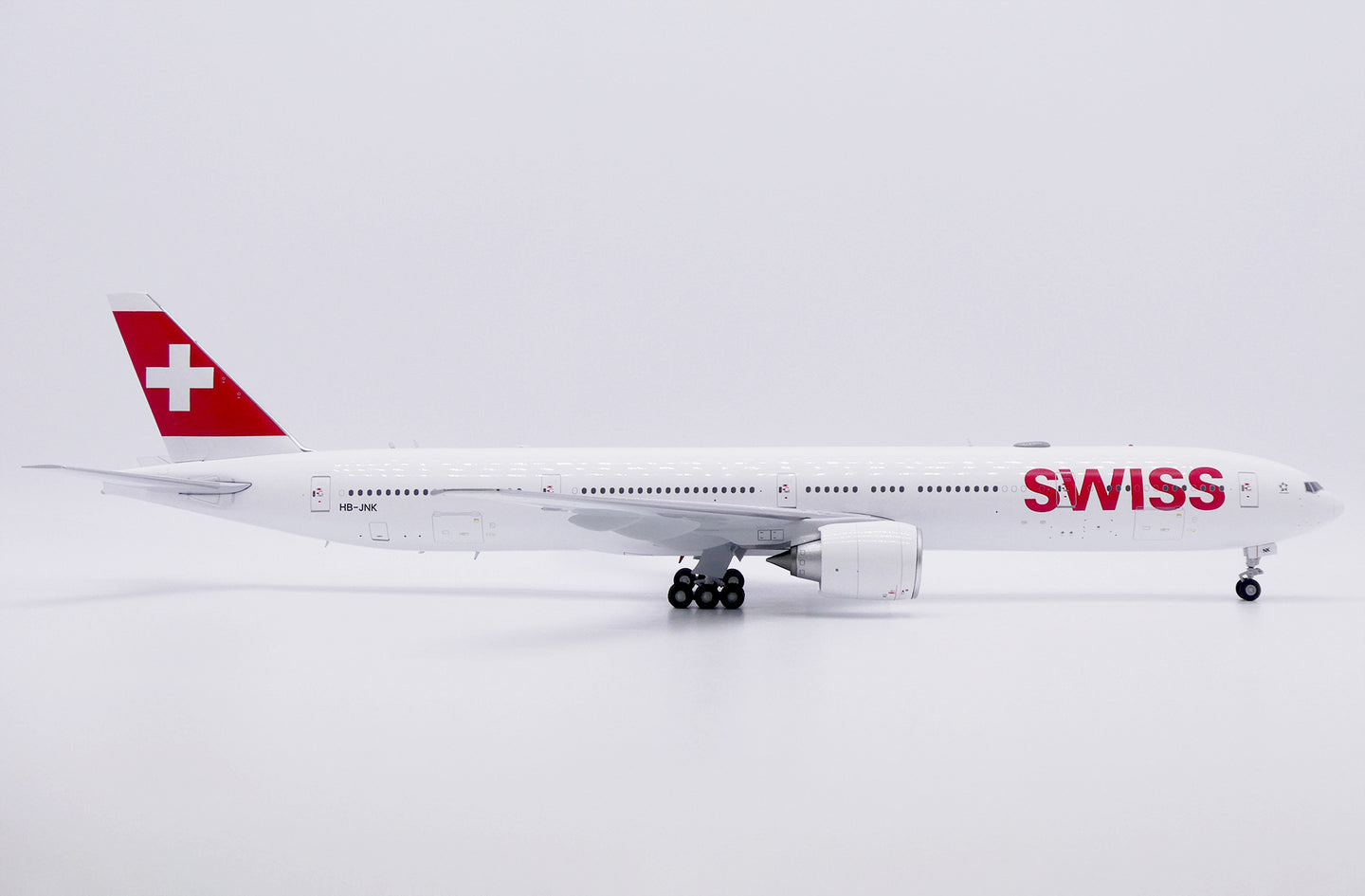 JC WINGS B777-300ER SWISS "LUZERN" REG: HB-JNK