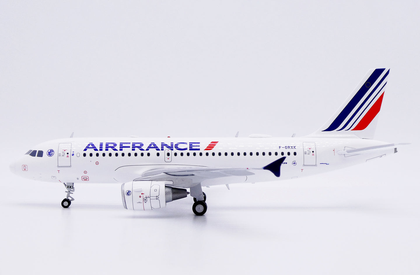 JC WINGS A319 AIR FRANCE "LARGE TITLES" REG: F-GRXK