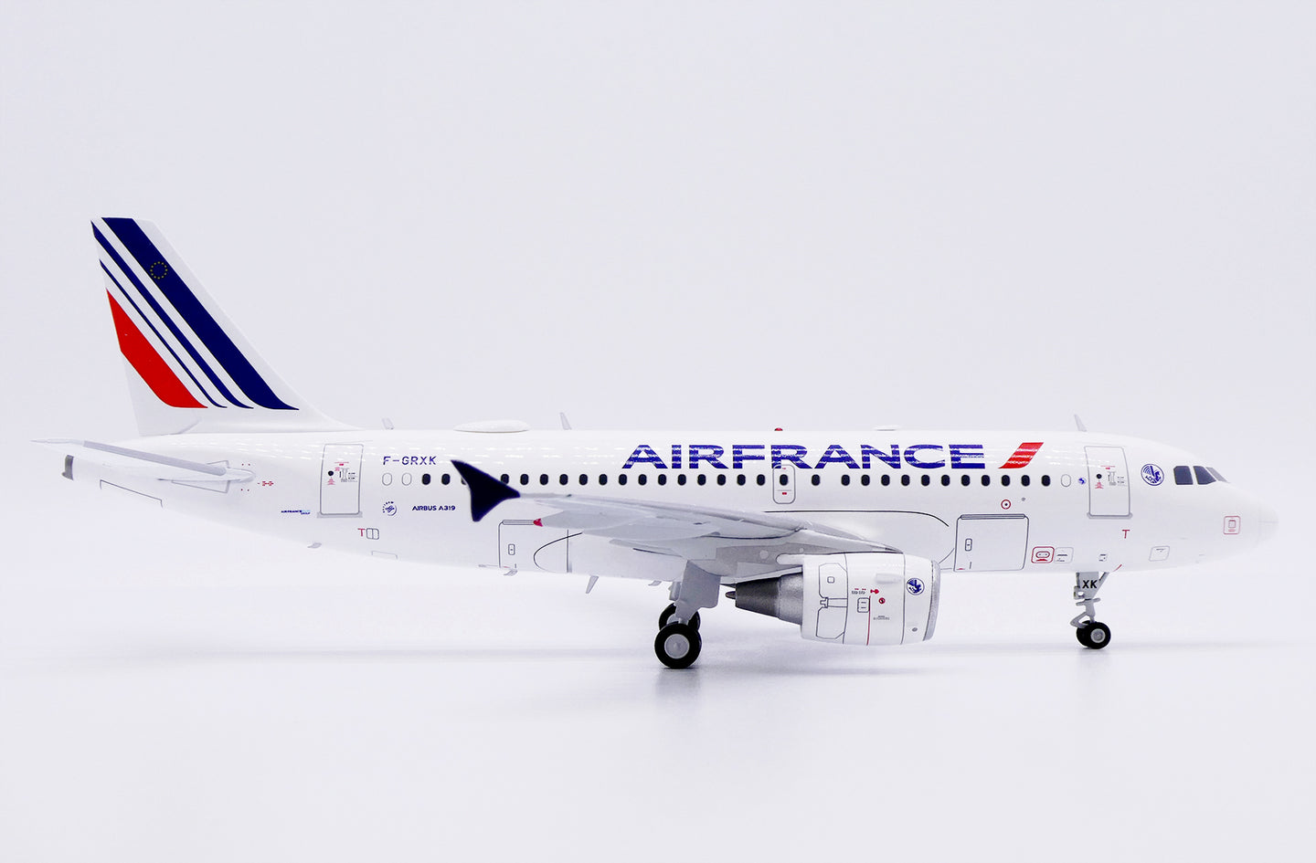 JC WINGS A319 AIR FRANCE "LARGE TITLES" REG: F-GRXK