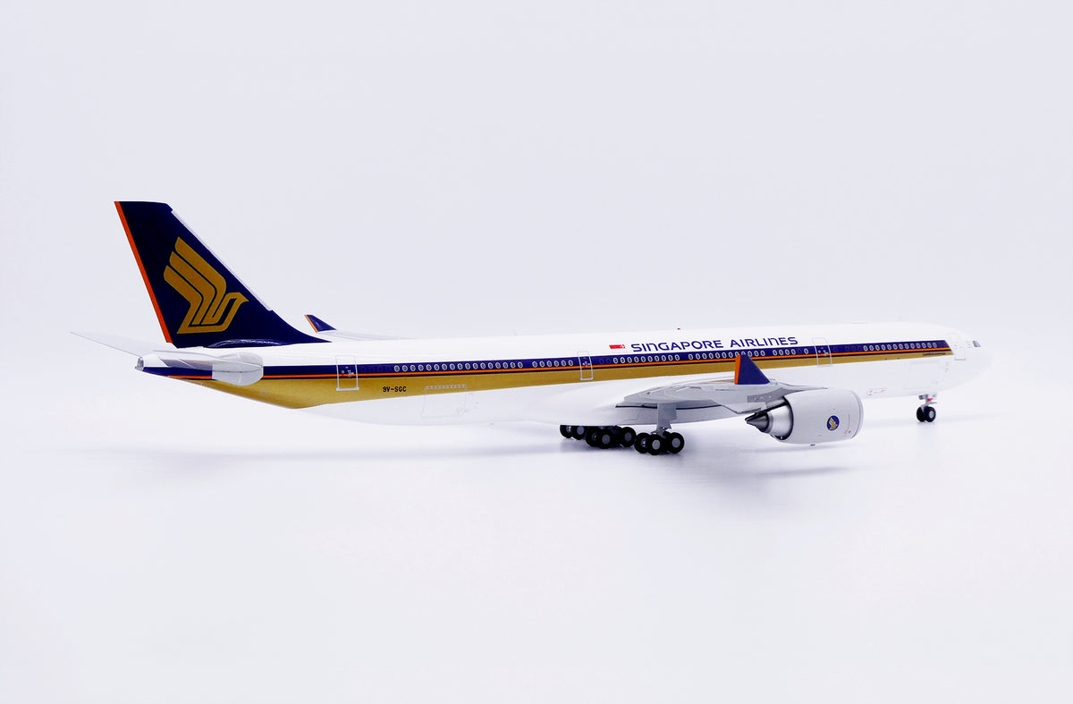 JC WINGS A340-500 SINGAPORE AIRLINES "OLD TITLES" REG: 9V-SGC