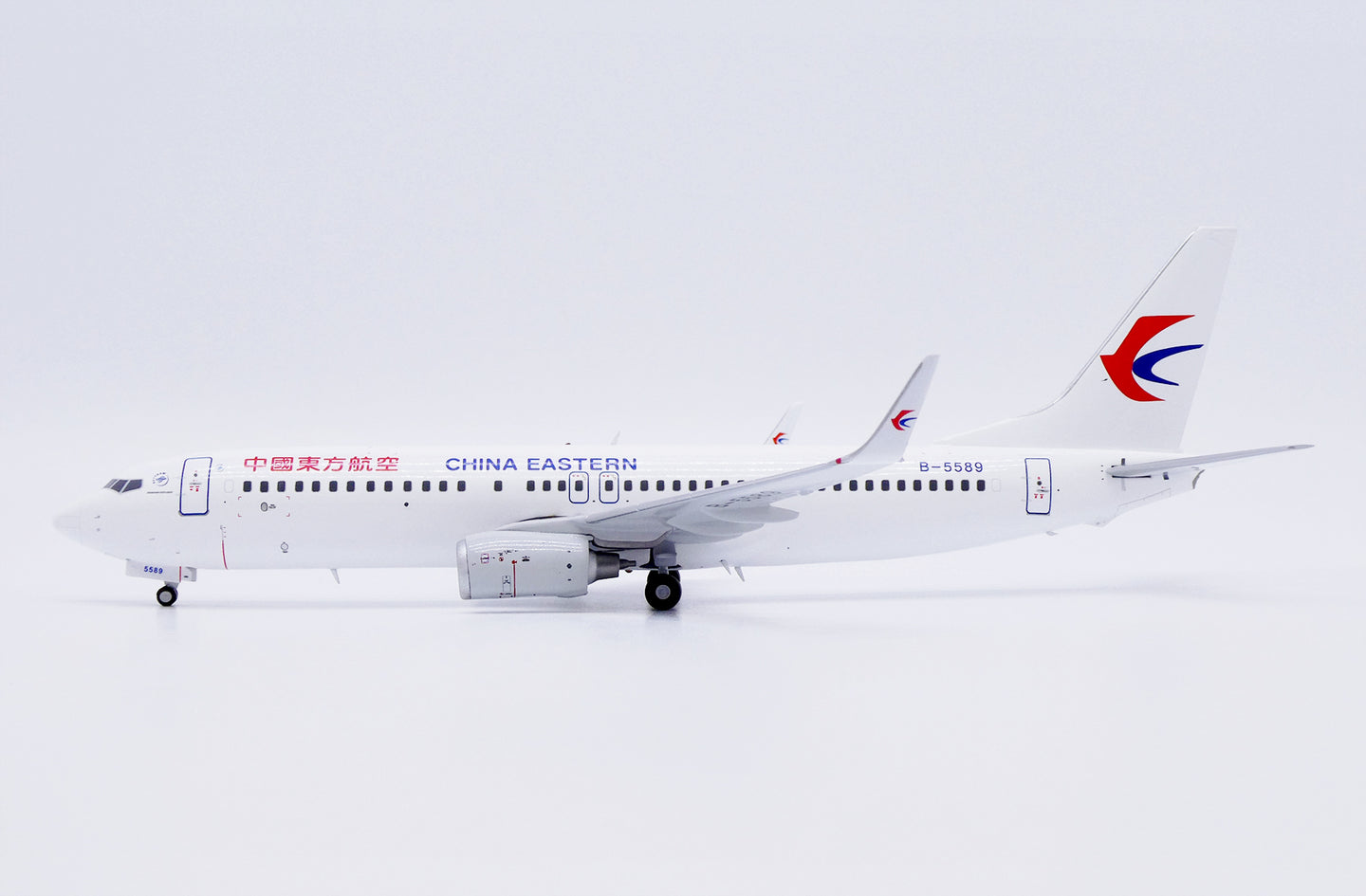 JC WINGS 737-800 CHINA EASTERN AIRLINES REG: B-5589