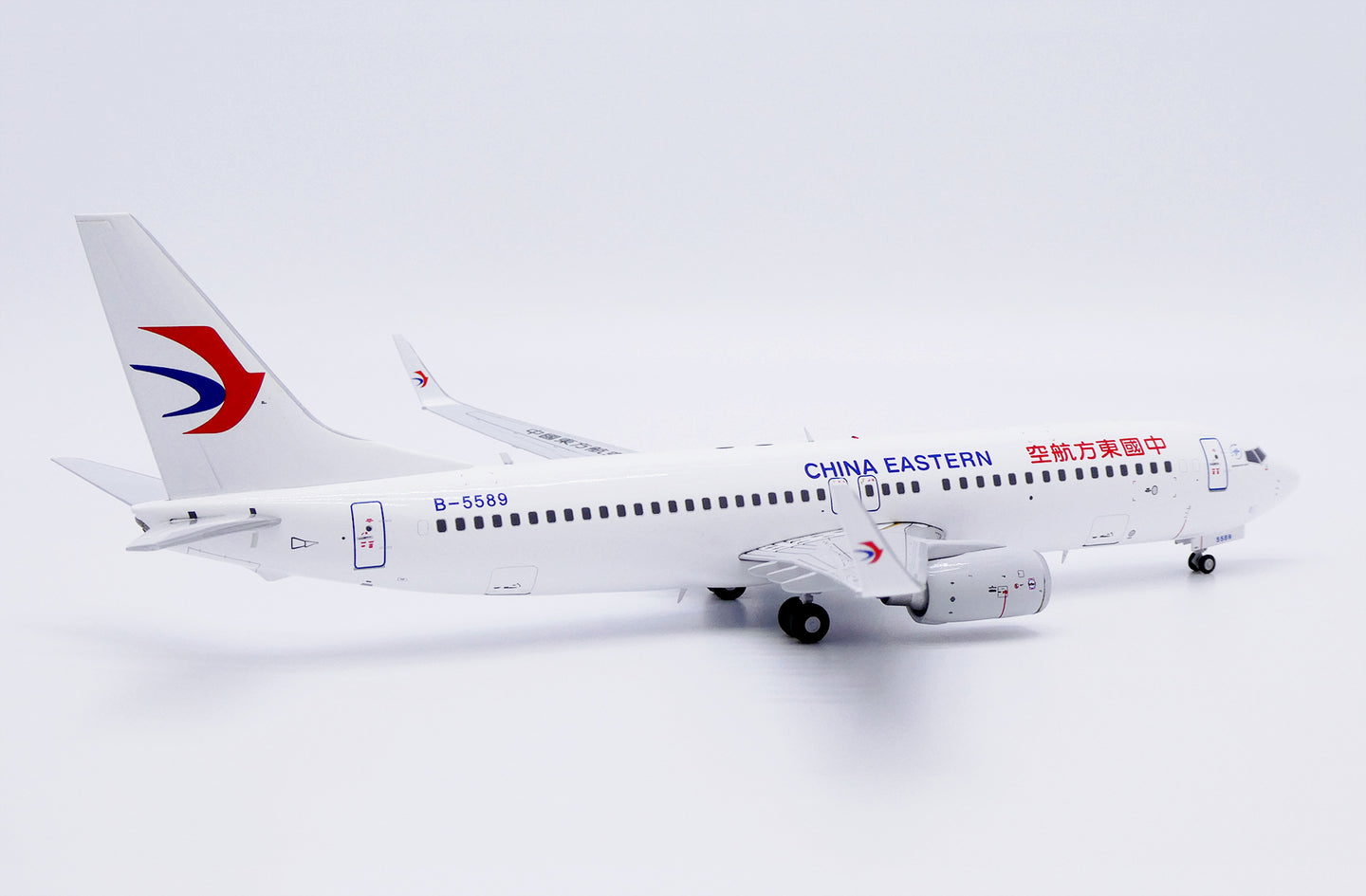 JC WINGS 737-800 CHINA EASTERN AIRLINES REG: B-5589