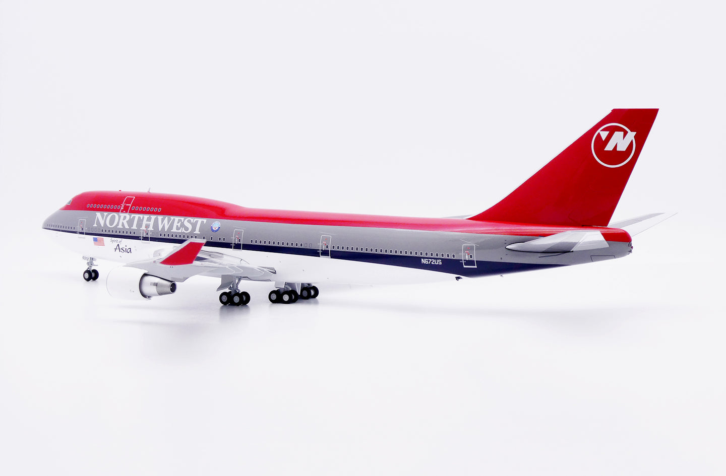 JC WINGS B747-400 NORTHWEST AIRLINES "SPIRIT OF ASIA" REG: N672US