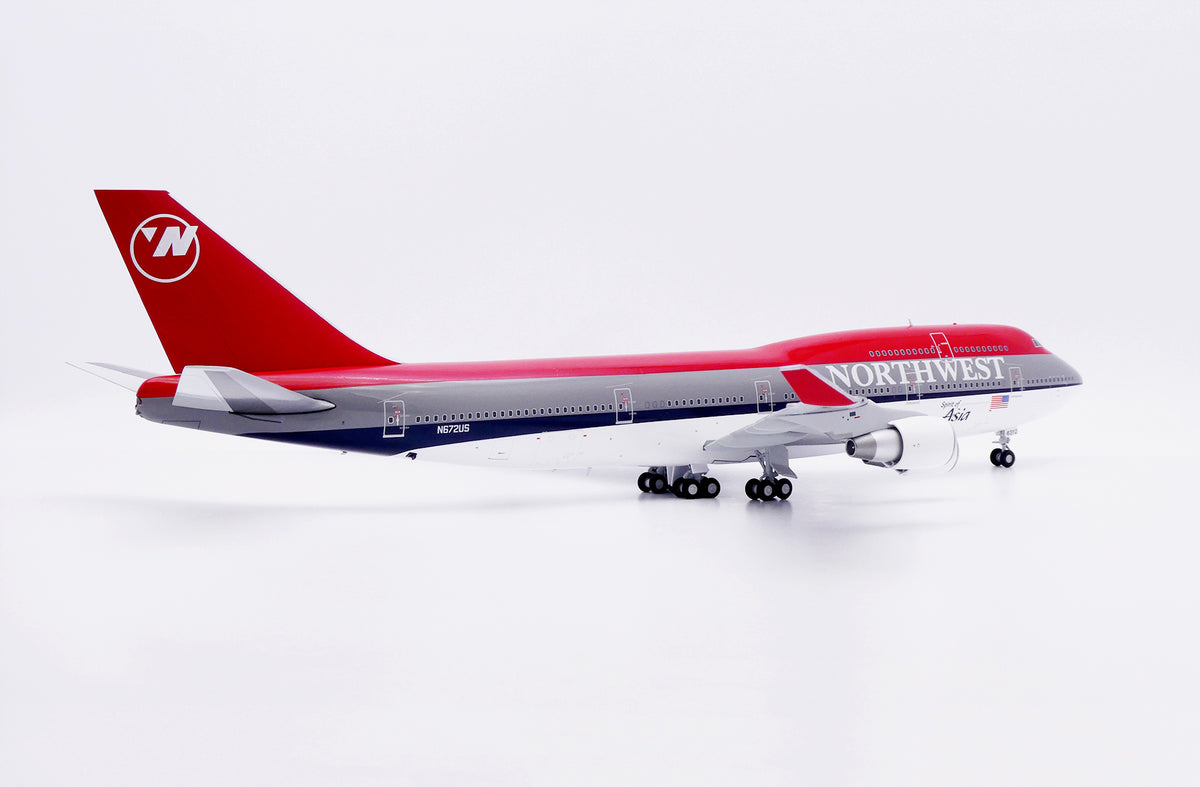 JC WINGS B747-400 NORTHWEST AIRLINES "SPIRIT OF ASIA" REG: N672US