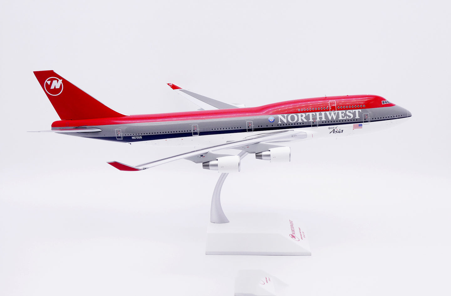 JC WINGS B747-400 NORTHWEST AIRLINES "SPIRIT OF ASIA" REG: N672US