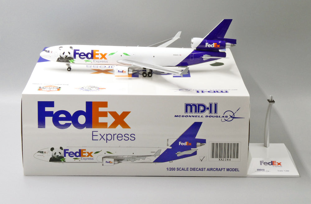 JC WINGS MD-11F FEDEX "PANDA EXPRESS NO.3" REG: N585FE