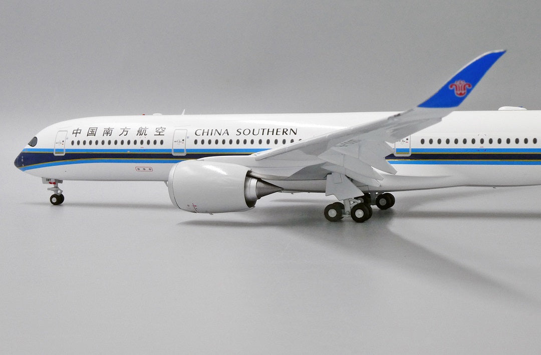 JC WINGS A350-900XWB CHINA SOUTHERN AIRLINES (FLAPS DOWN) REG: B-308T