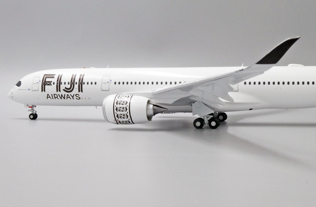 JC WINGS A350-900XWB FIJI AIRWAYS (FLAPS DOWN) REG: DQ-FAI