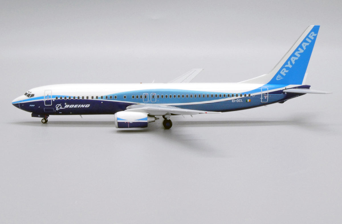 JC WINGS B737-800 RYANAIR "DREAMLINER" REG: EI-DCL