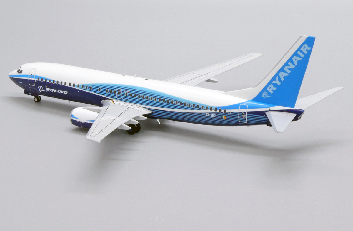 JC WINGS B737-800 RYANAIR "DREAMLINER" REG: EI-DCL