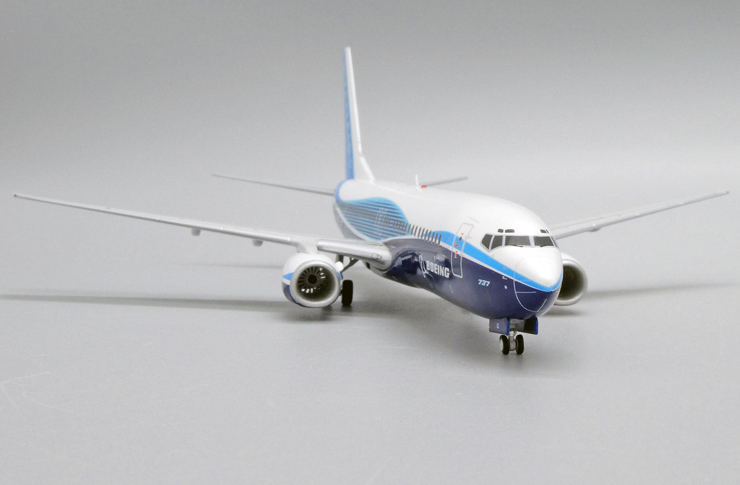 JC WINGS B737-800 RYANAIR "DREAMLINER" REG: EI-DCL
