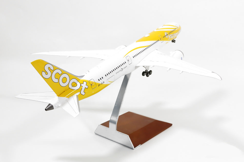 JC WINGS B787-9 DREAMLINER SCOOT REG: 9V-OJA