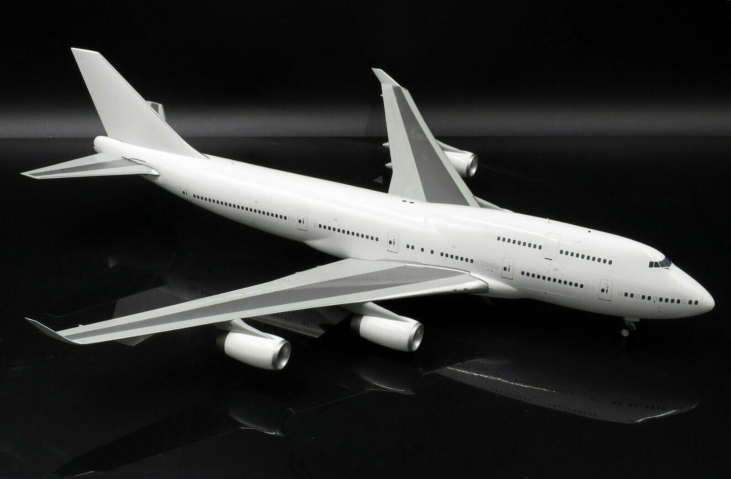 JC WINGS B747-400 BLANK (GENERAL ELECTRIC)