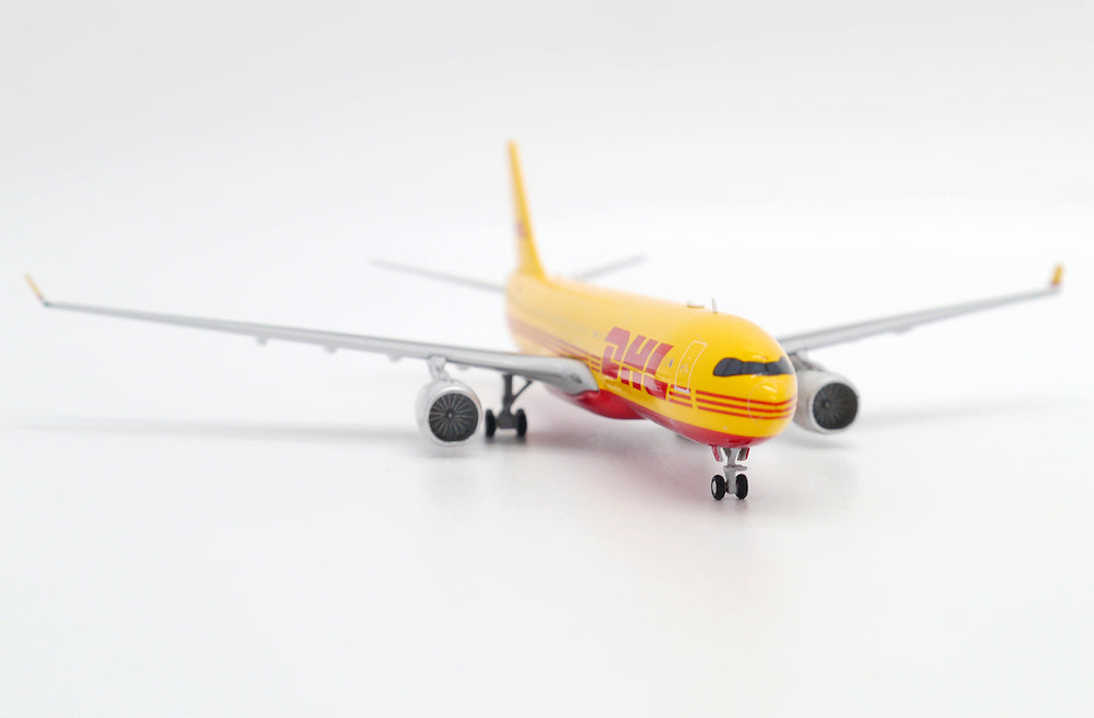 JC WINGS AIRBUS A330-300 DHL REG: D-ACVG