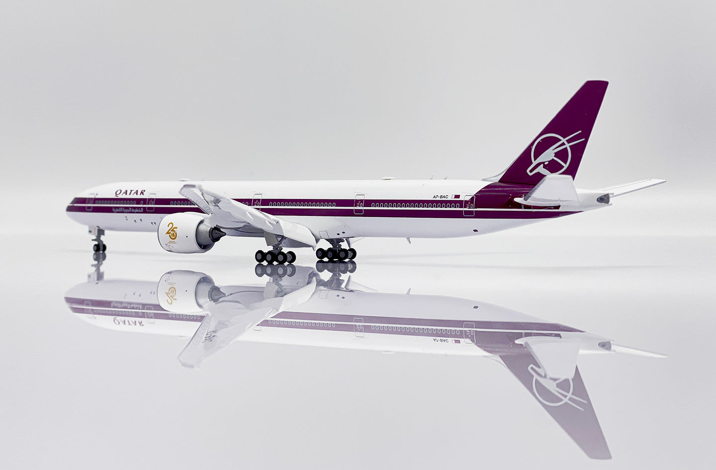 JCWINGS B777-300(ER) QATAR AIRWAYS "RETRO LIVERY" (FLAPS DOWN) REG: A7-BAC