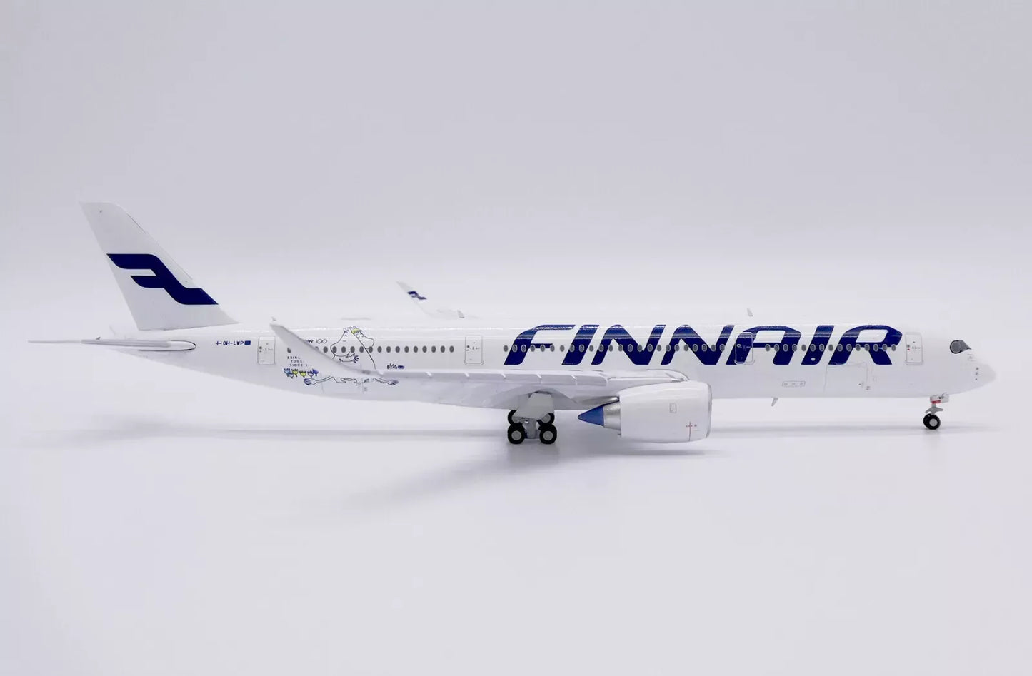 JCWINGS A350 FINNAIR "FINNAIR 100TH ANNIVERSARY" FLAP DOWN REG: OH-LWP