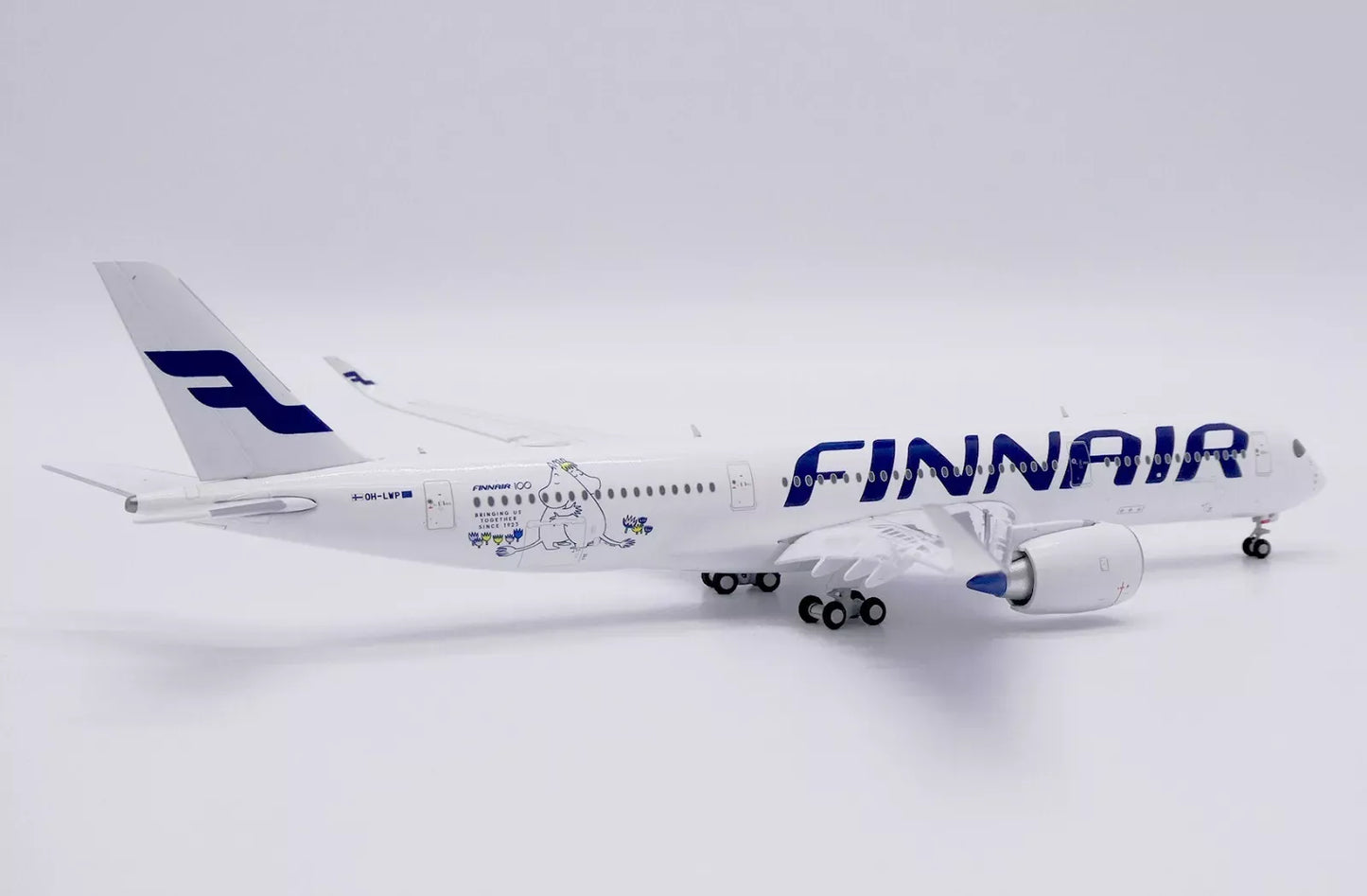 JCWINGS A350 FINNAIR "FINNAIR 100TH ANNIVERSARY" FLAP DOWN REG: OH-LWP