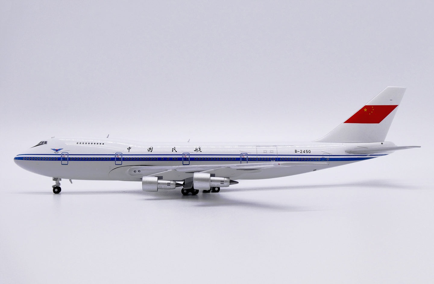 JC WINGS B747-200M CAAC REG: B-2450