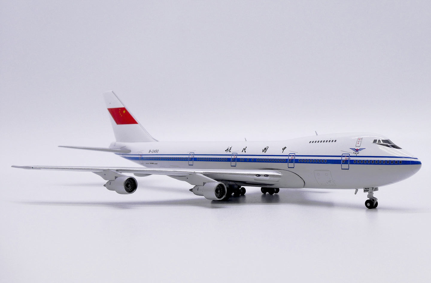 JC WINGS B747-200M CAAC REG: B-2450