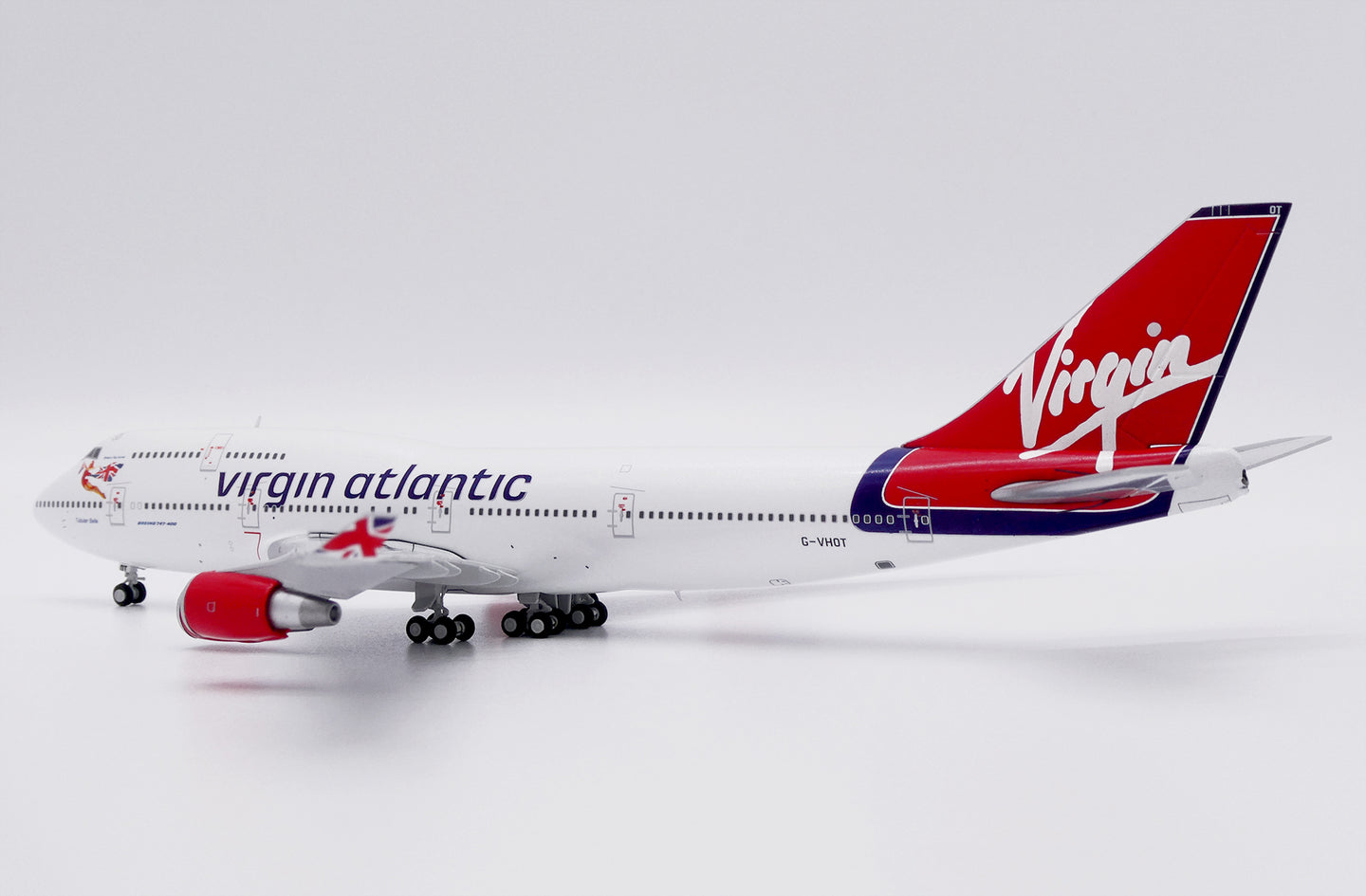 JC WINGS B747-400 VIRGIN ATLANTIC "TUBULAR BELLE" REG: G-VHOT