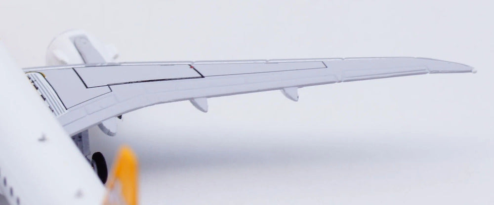 JC WINGS E190-E2 SCOOT REG: 9V-THA