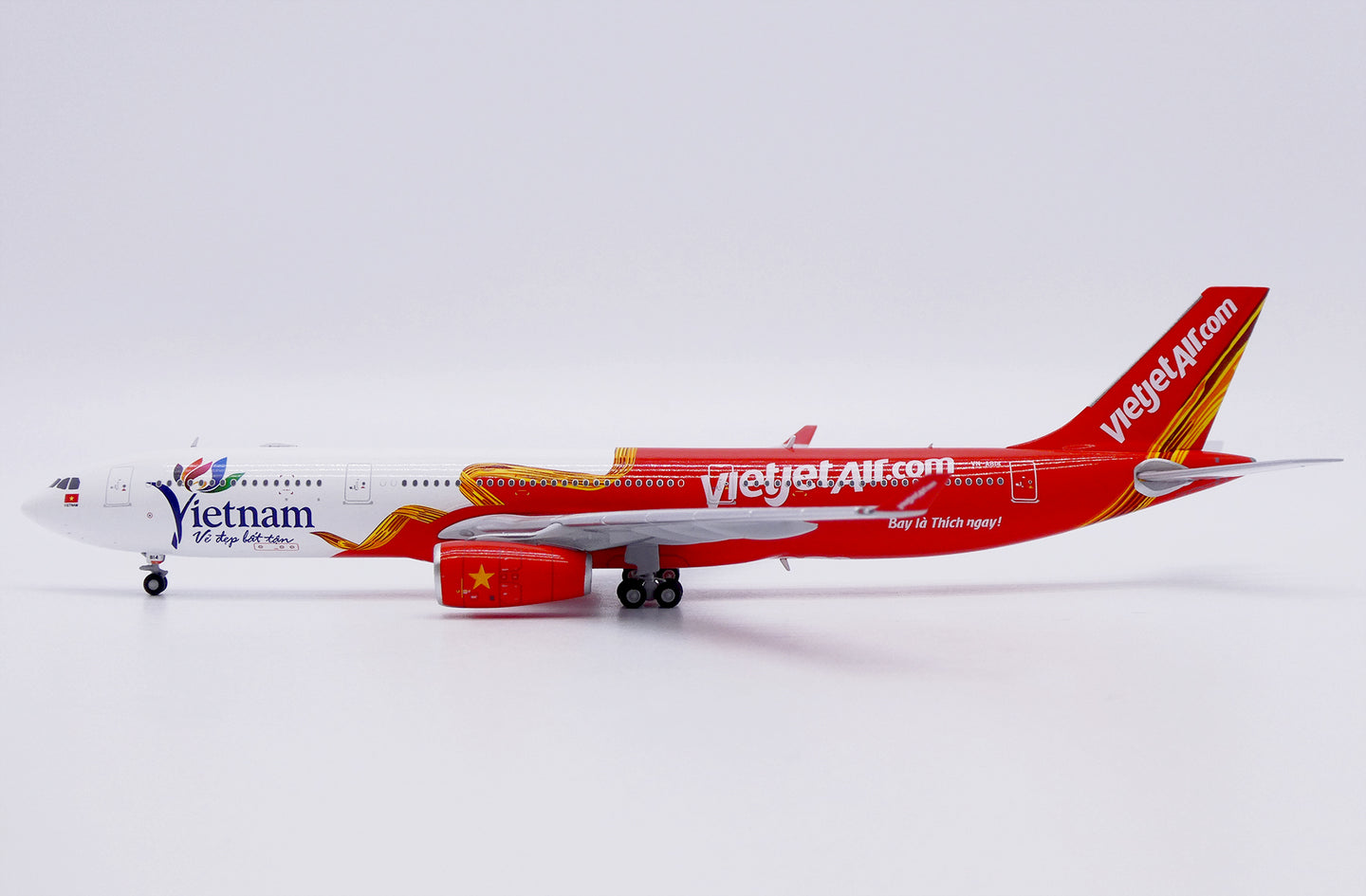 JC WINGS A330-300 VIETJET AIR "VIETNAM TIMELESS CHARM" REG: VN-A814