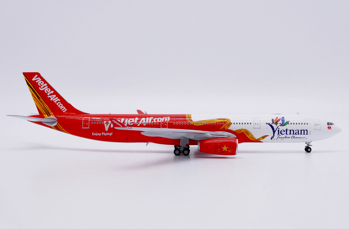 JC WINGS A330-300 VIETJET AIR "VIETNAM TIMELESS CHARM" REG: VN-A814
