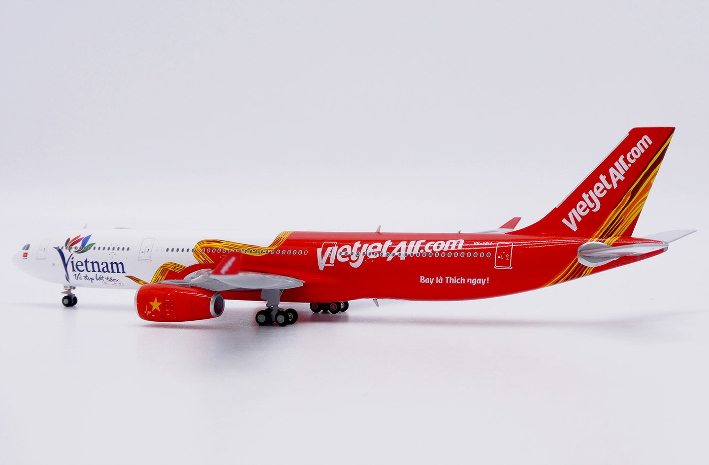 JC WINGS A330-300 VIETJET AIR "VIETNAM TIMELESS CHARM" REG: VN-A814