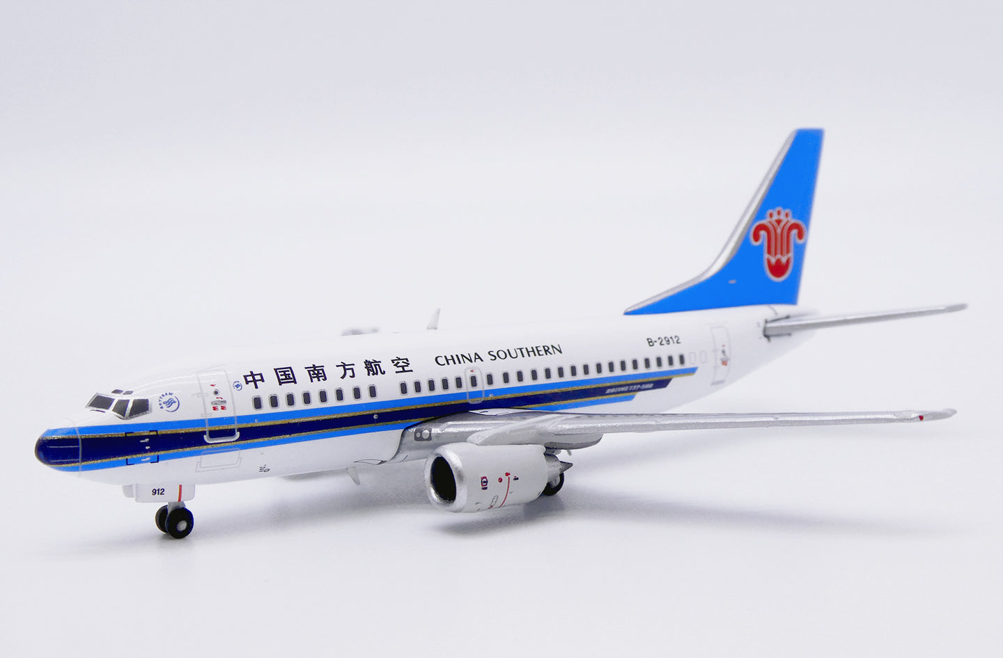 JC WINGS B737-500 CHINA SOUTHERN AIRLINES REG: B-2912