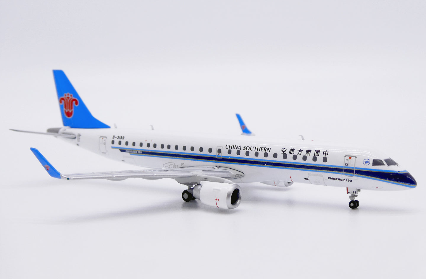 JC WINGS ERJ-190LR CHINA SOUTHERN AIRLINES "800TH E-JET" REG: B-3199