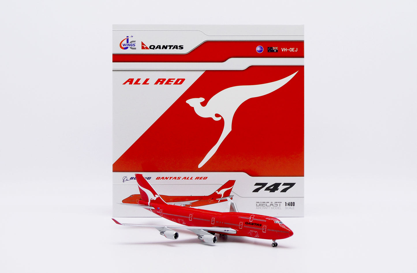 JC WINGS B747-400 QANTAS AIRWAYS ALL RED REG: VH-OEJ