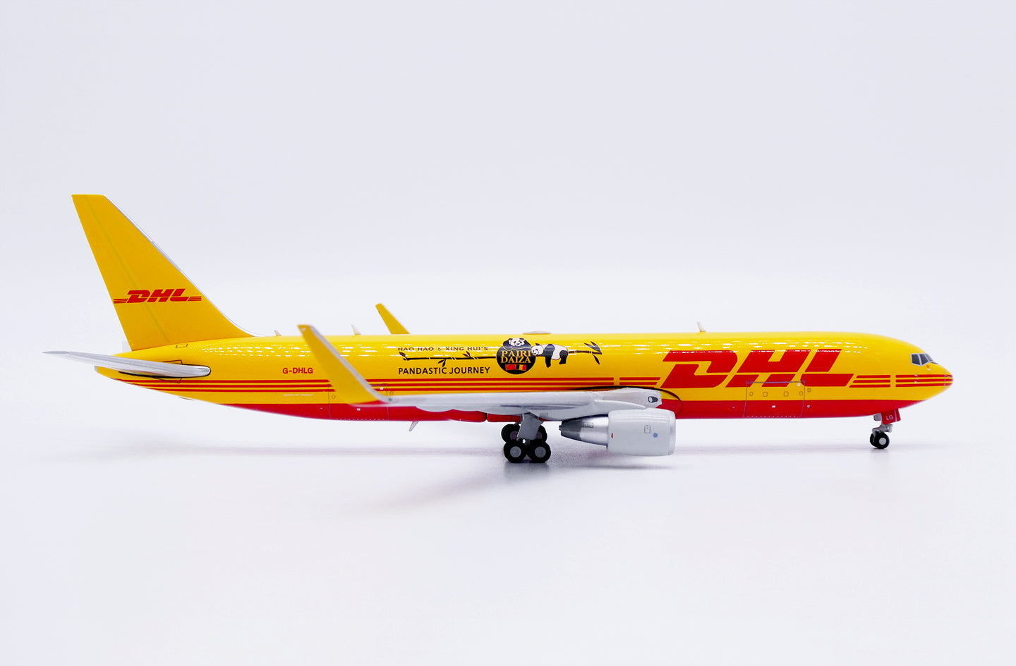 JC WINGS B767-300 DHL REG: G-DHLG