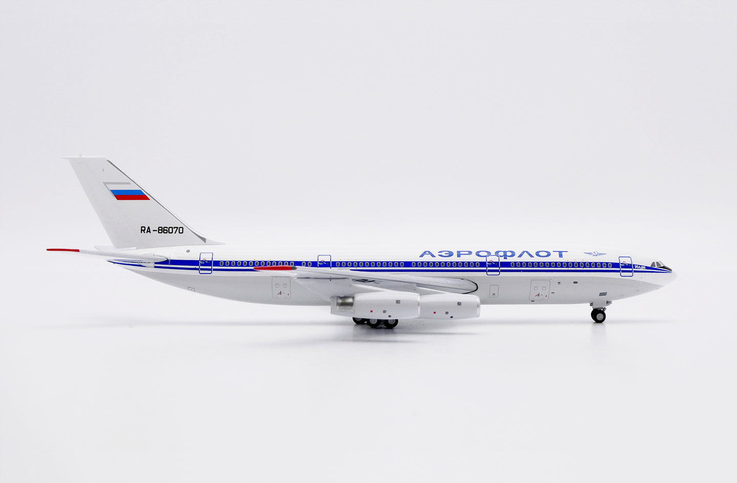 JC WINGS IL-86 AEROFLOT REG: RA-86070