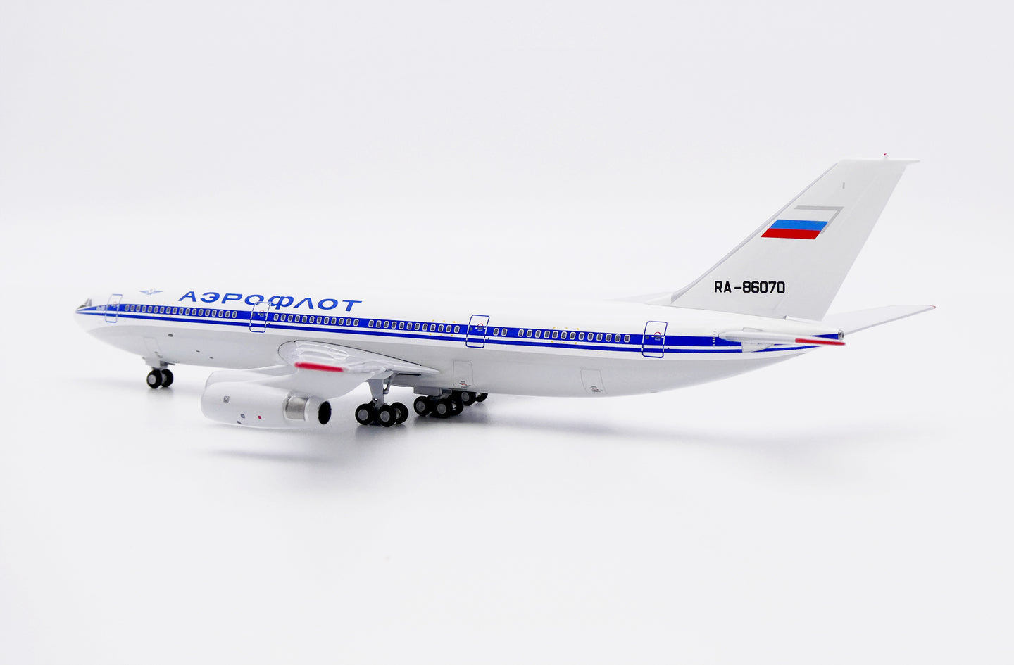 JC WINGS IL-86 AEROFLOT REG: RA-86070