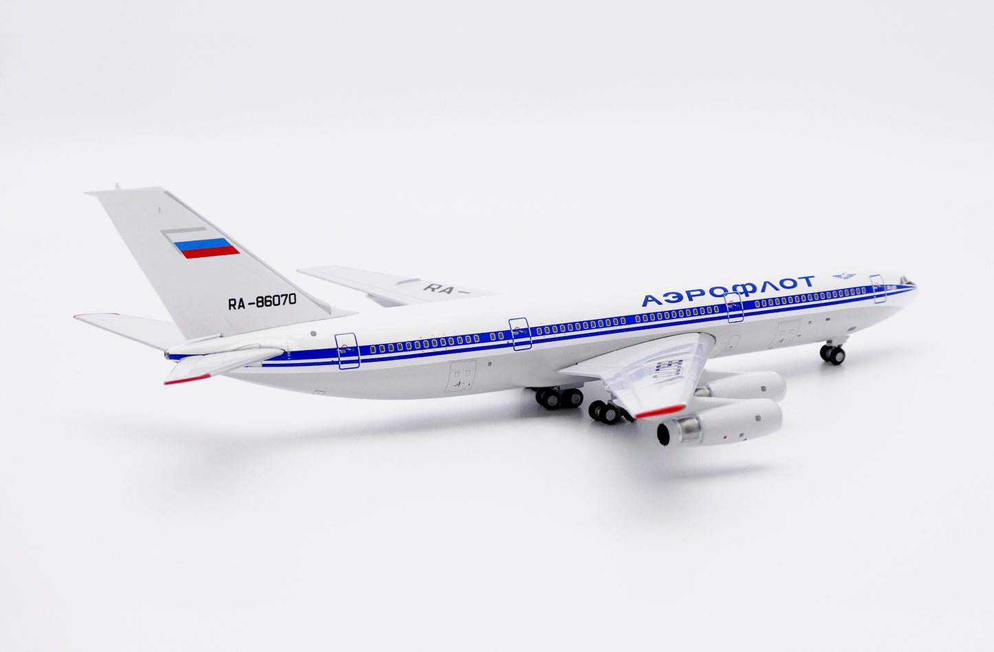 JC WINGS IL-86 AEROFLOT REG: RA-86070