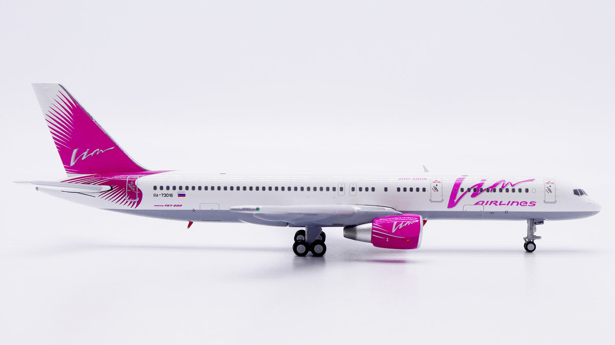JC WINGS B757-200 VIM AIRLINES REG: RA-73016