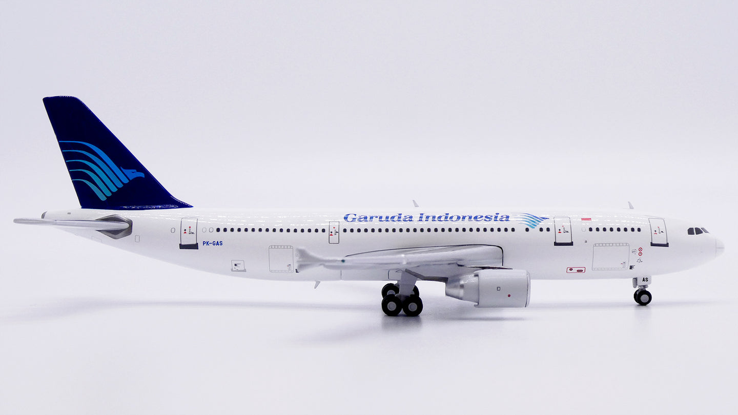 JC WINGS A300-600R GARUDA INDONESIA REG: PK-GAS