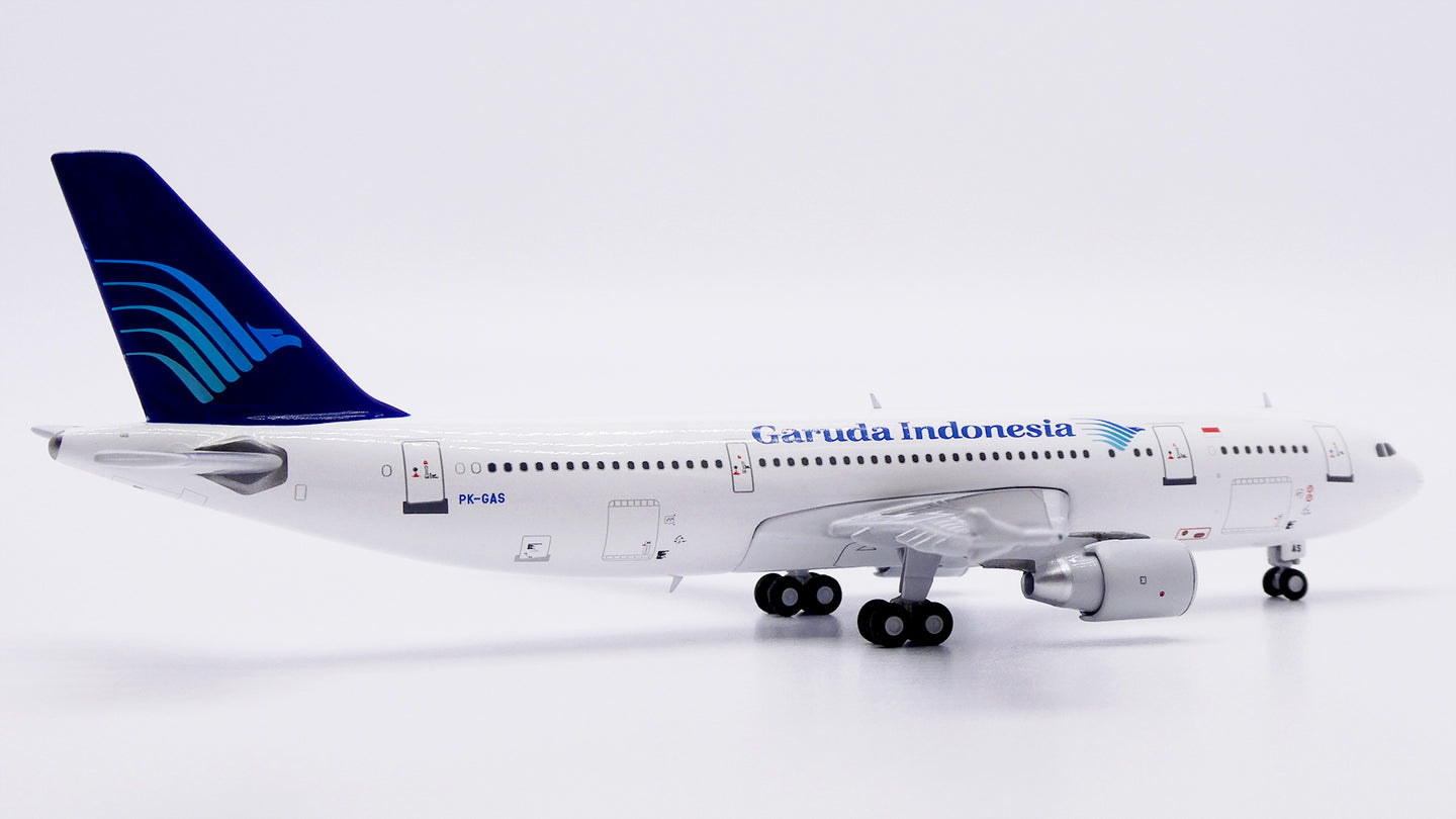 JC WINGS A300-600R GARUDA INDONESIA REG: PK-GAS