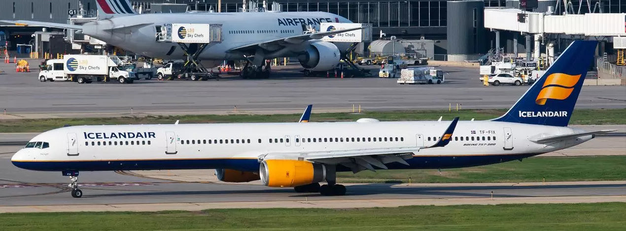 JC WINGS B757-300 ICELANDAIR WITH WINGLET REG: TF-FIX